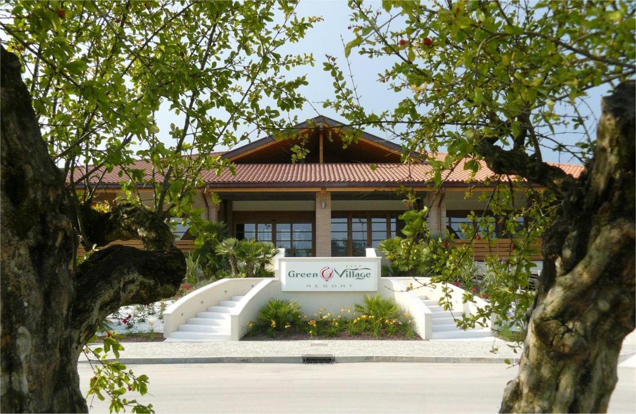 Green Village Eco Resort Lignano Sabbiadoro Exterior photo