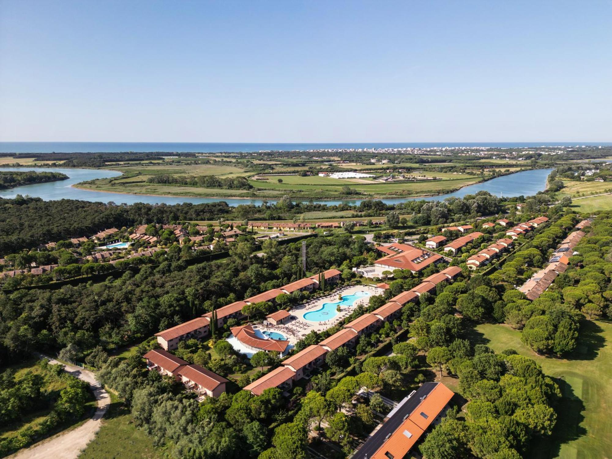 Green Village Eco Resort Lignano Sabbiadoro Exterior photo