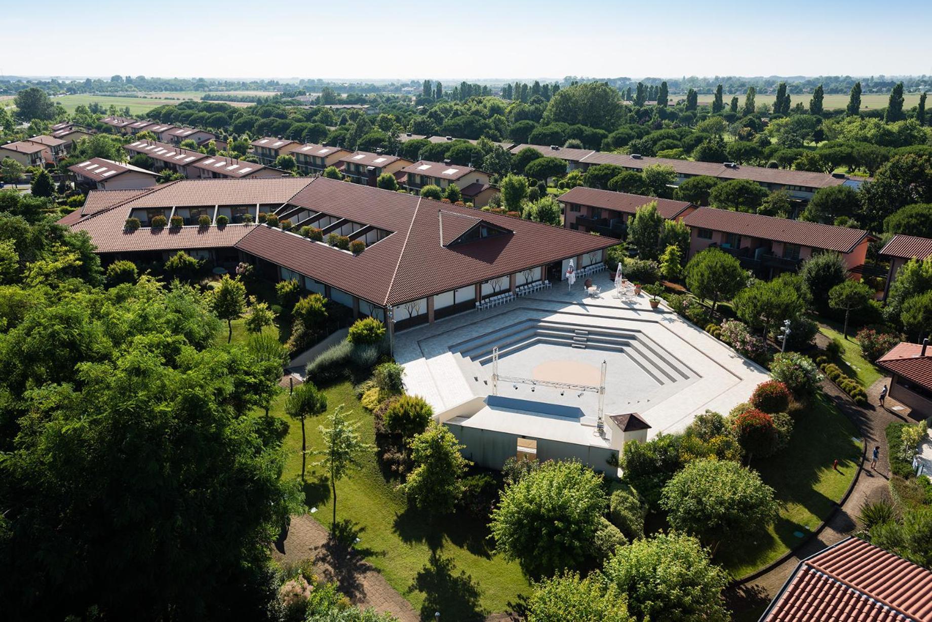Green Village Eco Resort Lignano Sabbiadoro Exterior photo