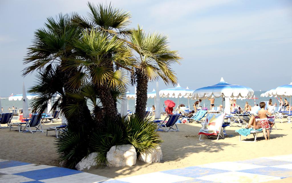 Green Village Eco Resort Lignano Sabbiadoro Exterior photo